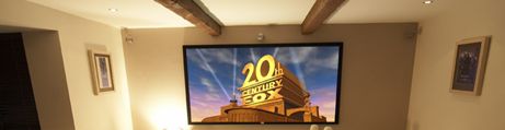 Projektionsleinwand 4K|UHD Cinema Projektionsleinwand 4K|UHD Cinema